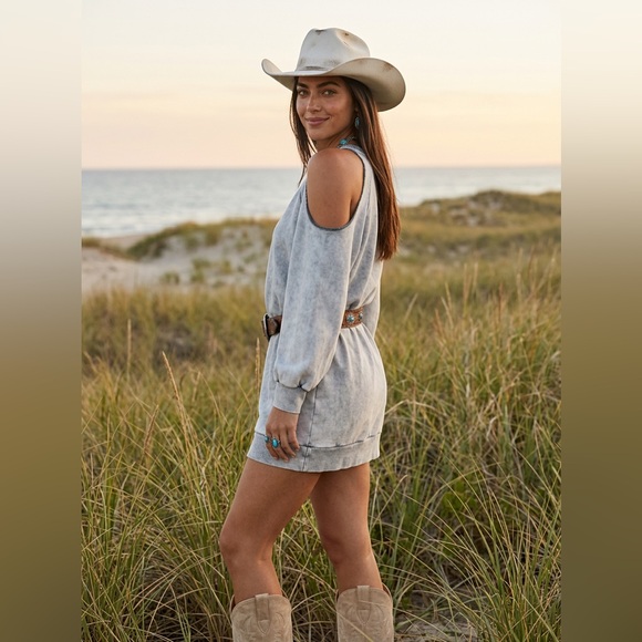 Sweatshirt Dress - Picture 4 of 10